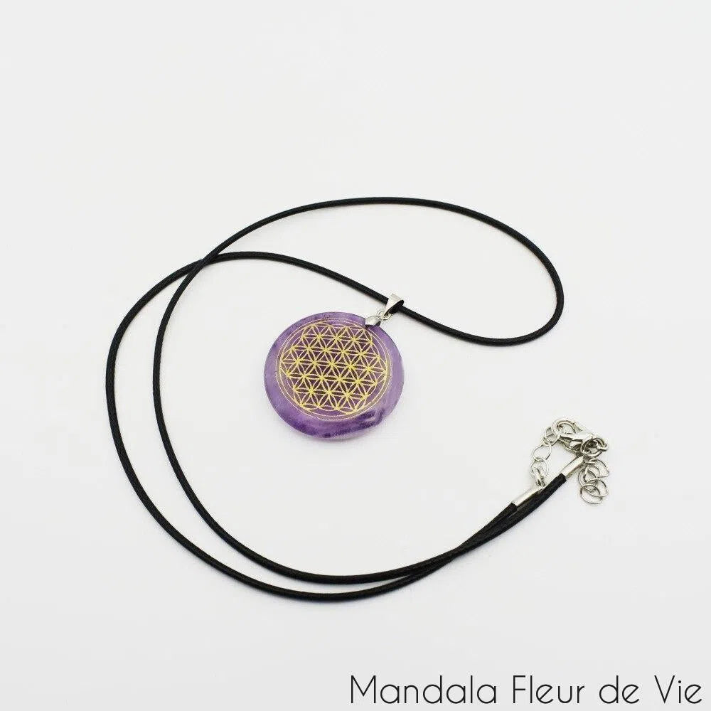 Pendentif Fleur de vie en pierre naturelle