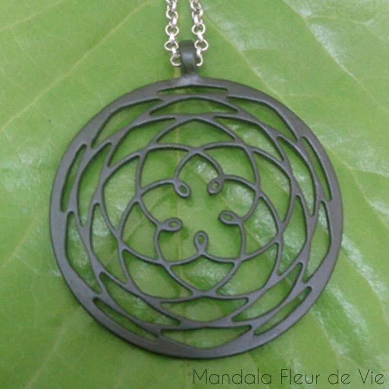 Pendentif Rose de Vénus